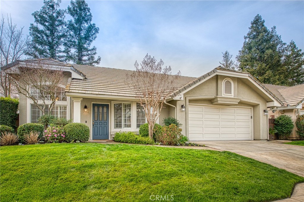 9225 N Bramwell St, Fresno, CA 93720