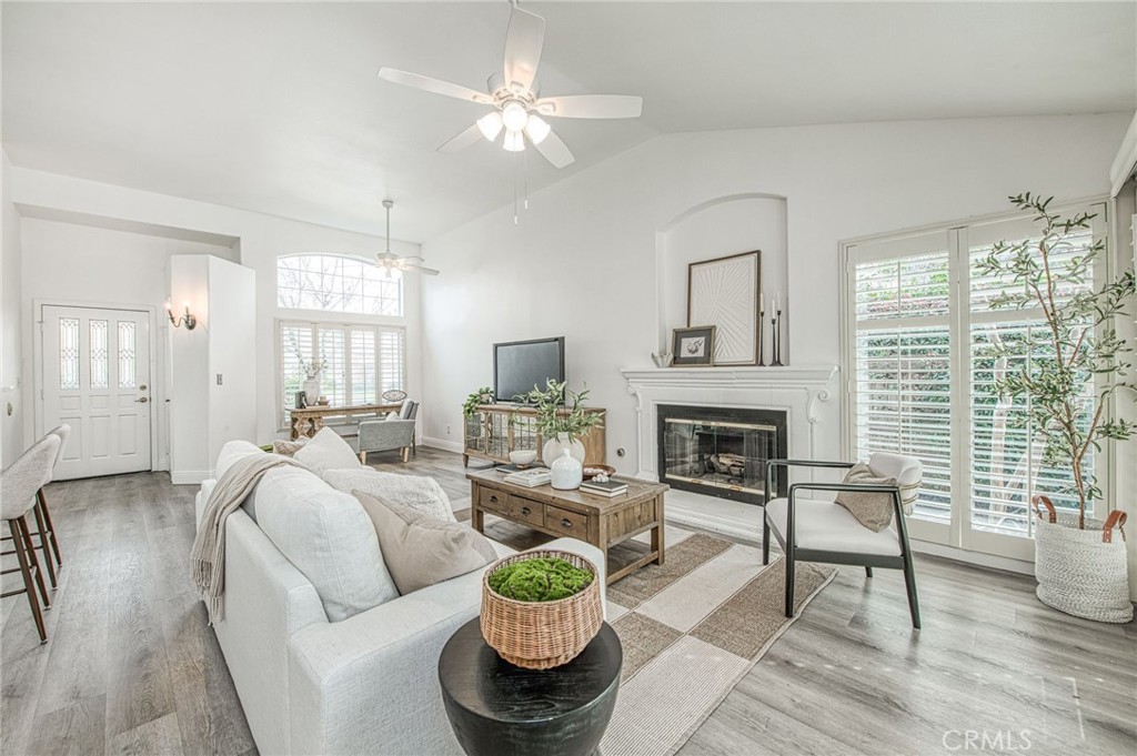 9225 N Bramwell St, Fresno, CA 93720