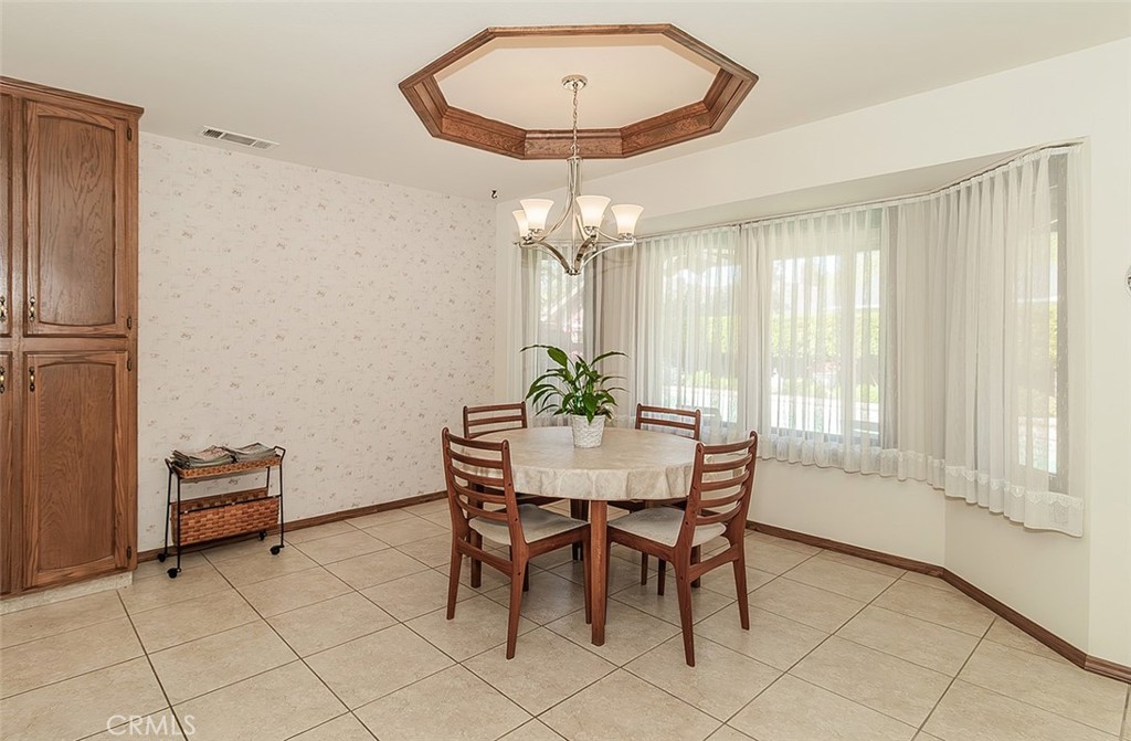 7355 N Pacific, Fresno, CA 93711