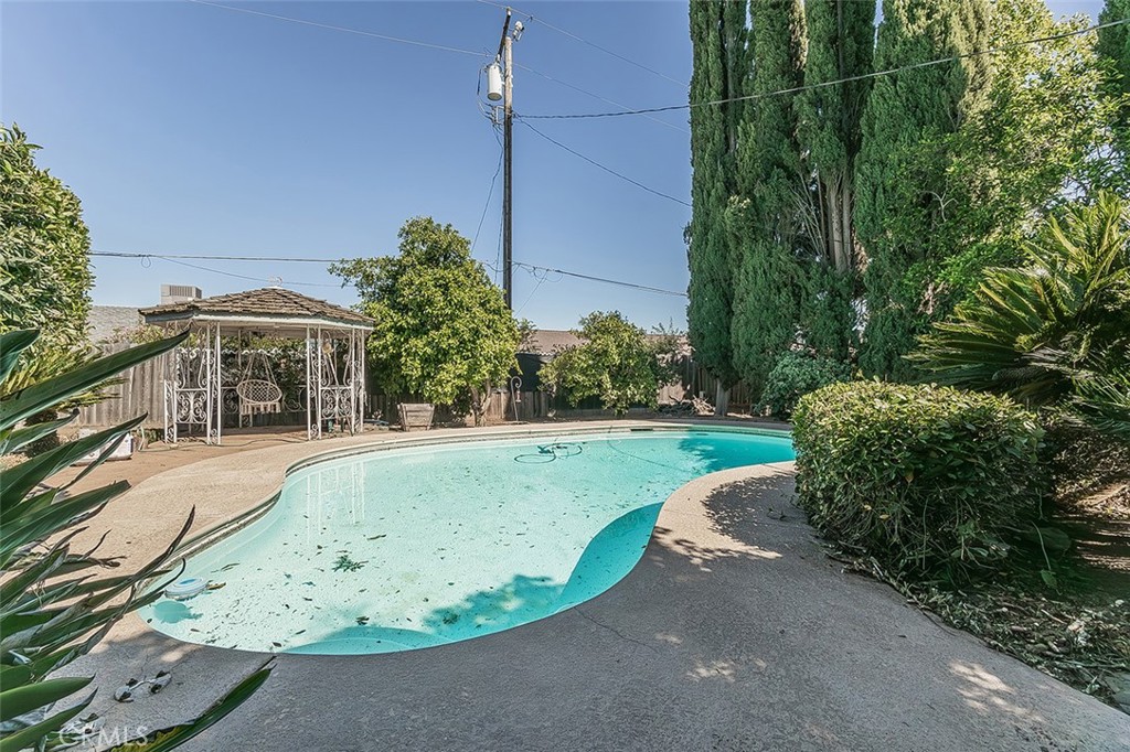 6326 N Bergeron, Fresno, CA 93704