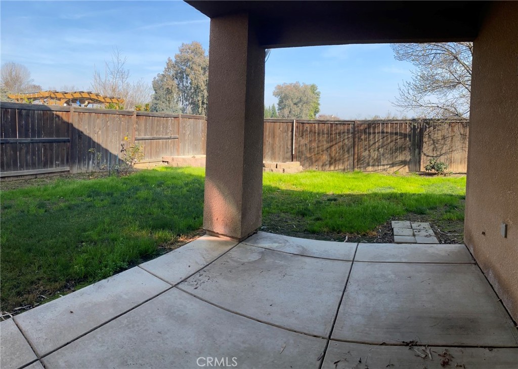 7911 N Fine, Fresno, CA 93720