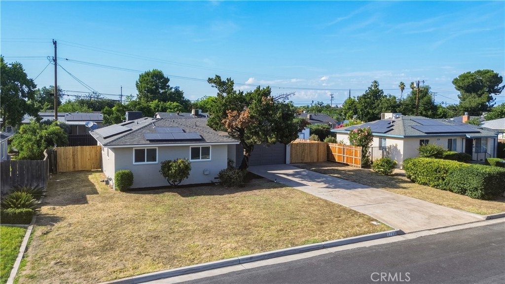 5703 E Hampton, Fresno, CA 93727