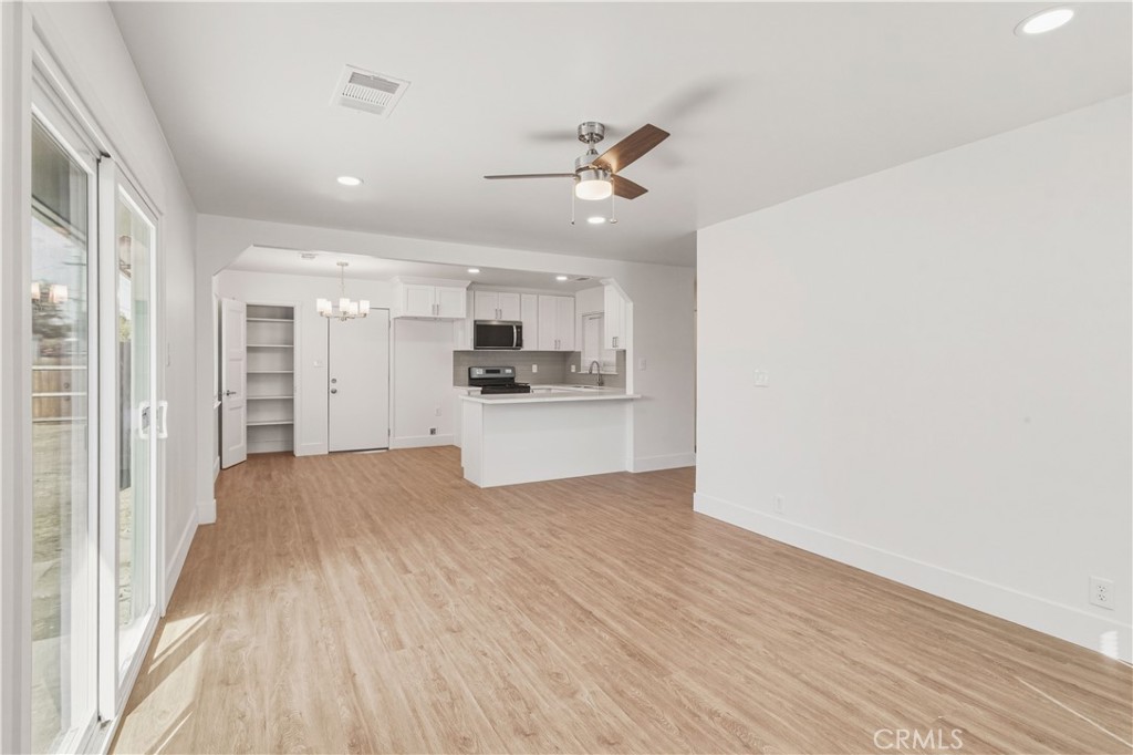 5703 E Hampton, Fresno, CA 93727