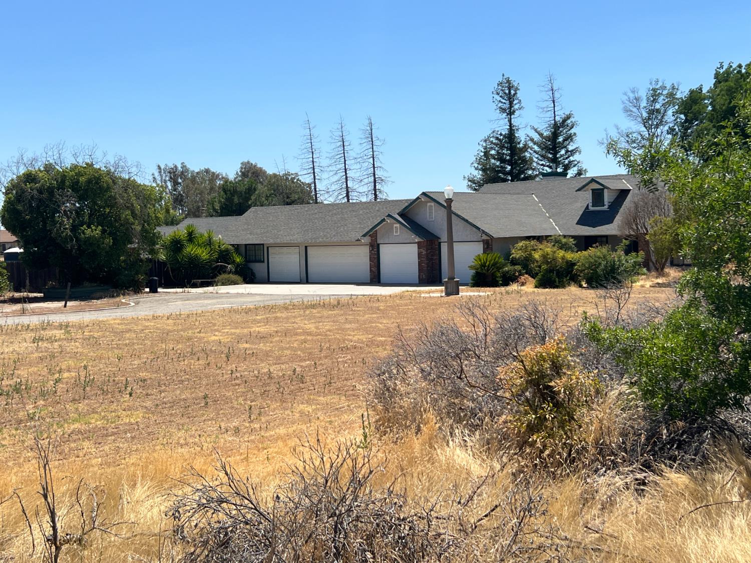 16564 Monreal Rd, Madera, CA 93636