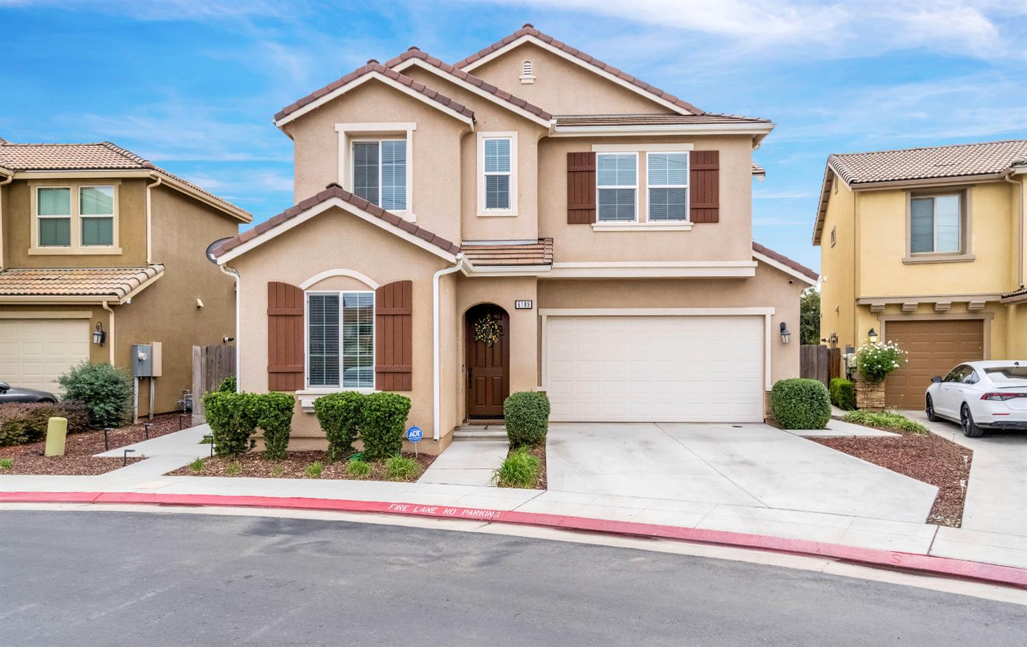 6189 W Concordia Dr, Fresno, CA 93722