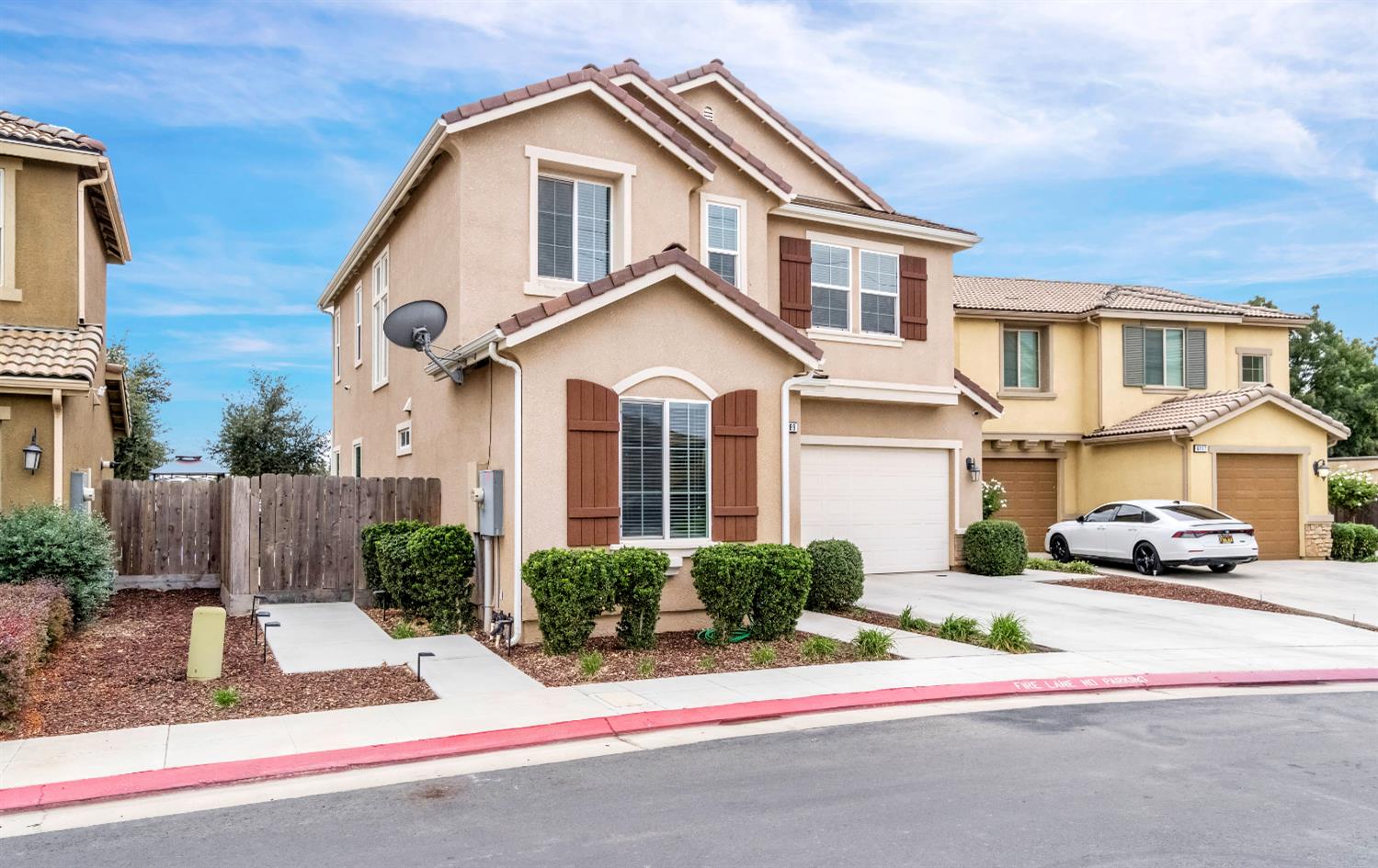 6189 W Concordia Dr, Fresno, CA 93722