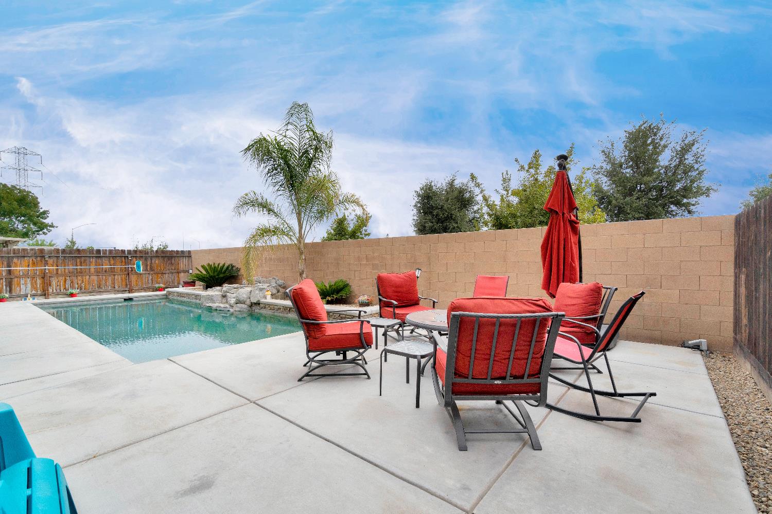 6189 W Concordia Dr, Fresno, CA 93722