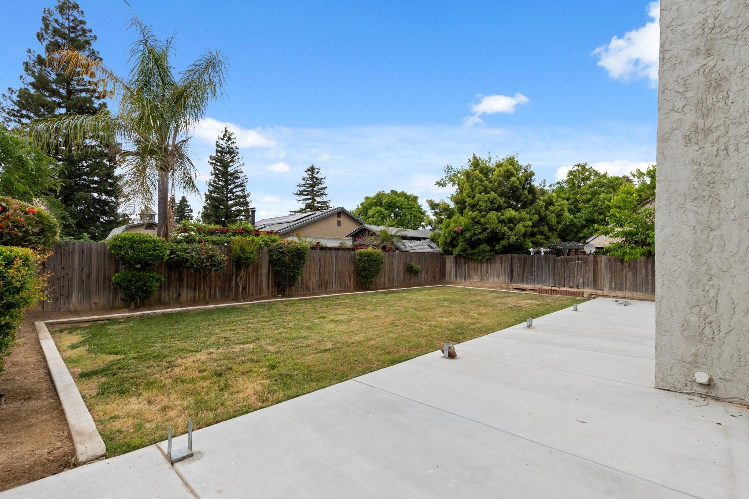 4129 W Regency Ave, Fresno, CA 93722