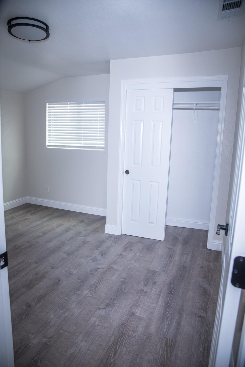 1385 N San Pablo Ave, Fresno, CA 93728