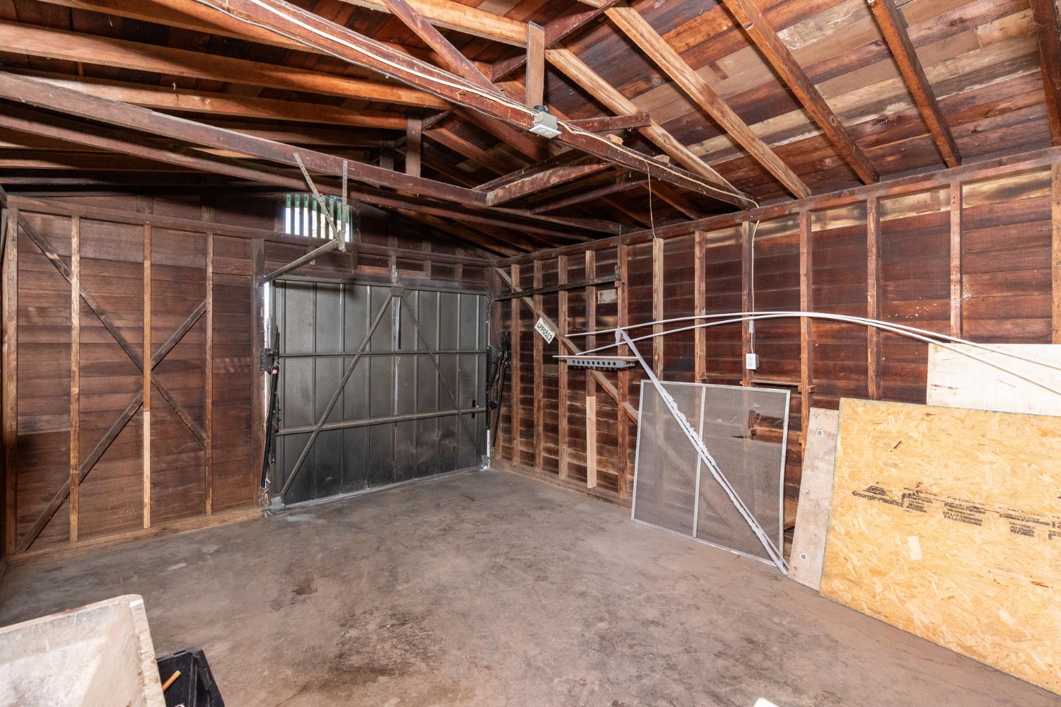 3205 E Liberty Ave, Fresno, CA 93702