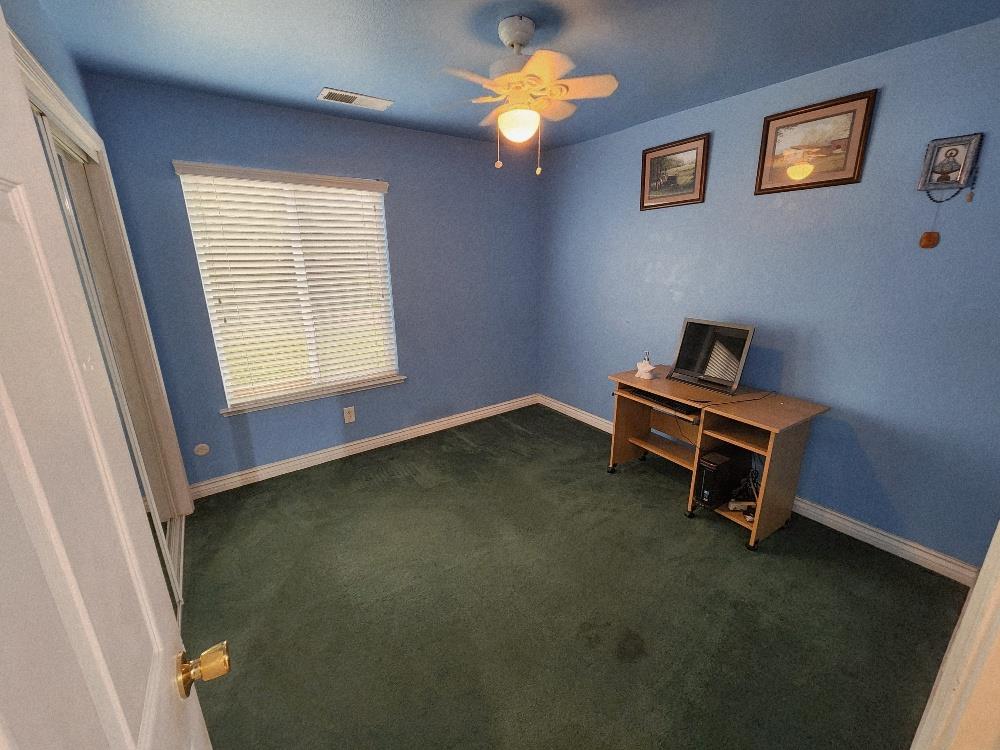 4902 E Eugenia Ave, Fresno, CA 93725