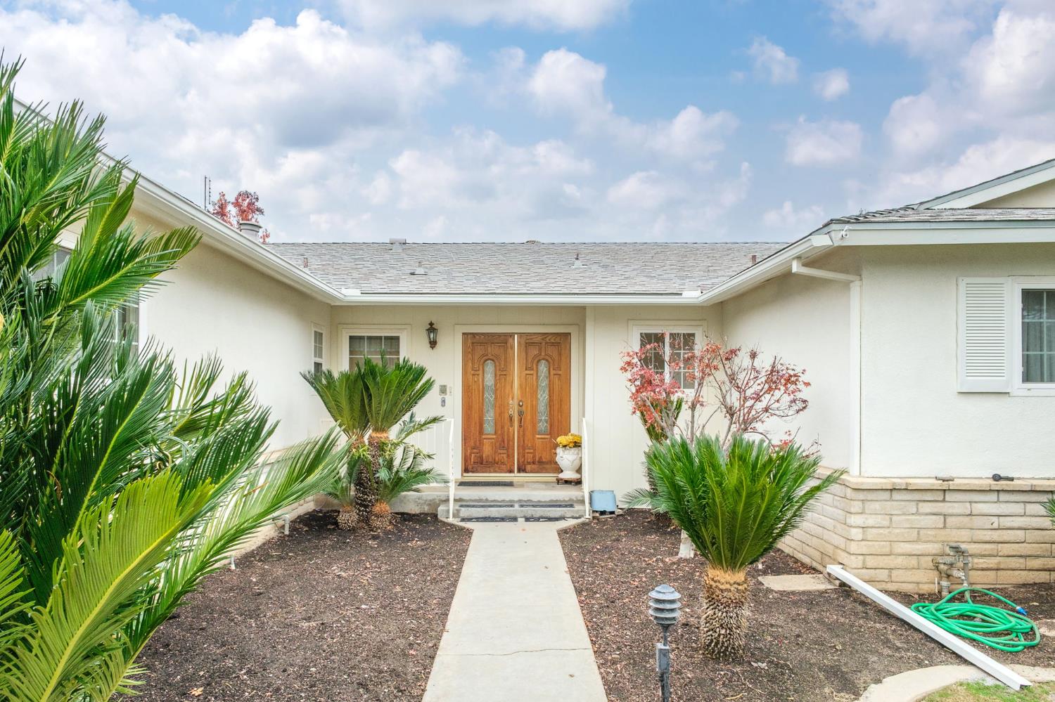 1646 W Paul Ave, Fresno, CA 93711