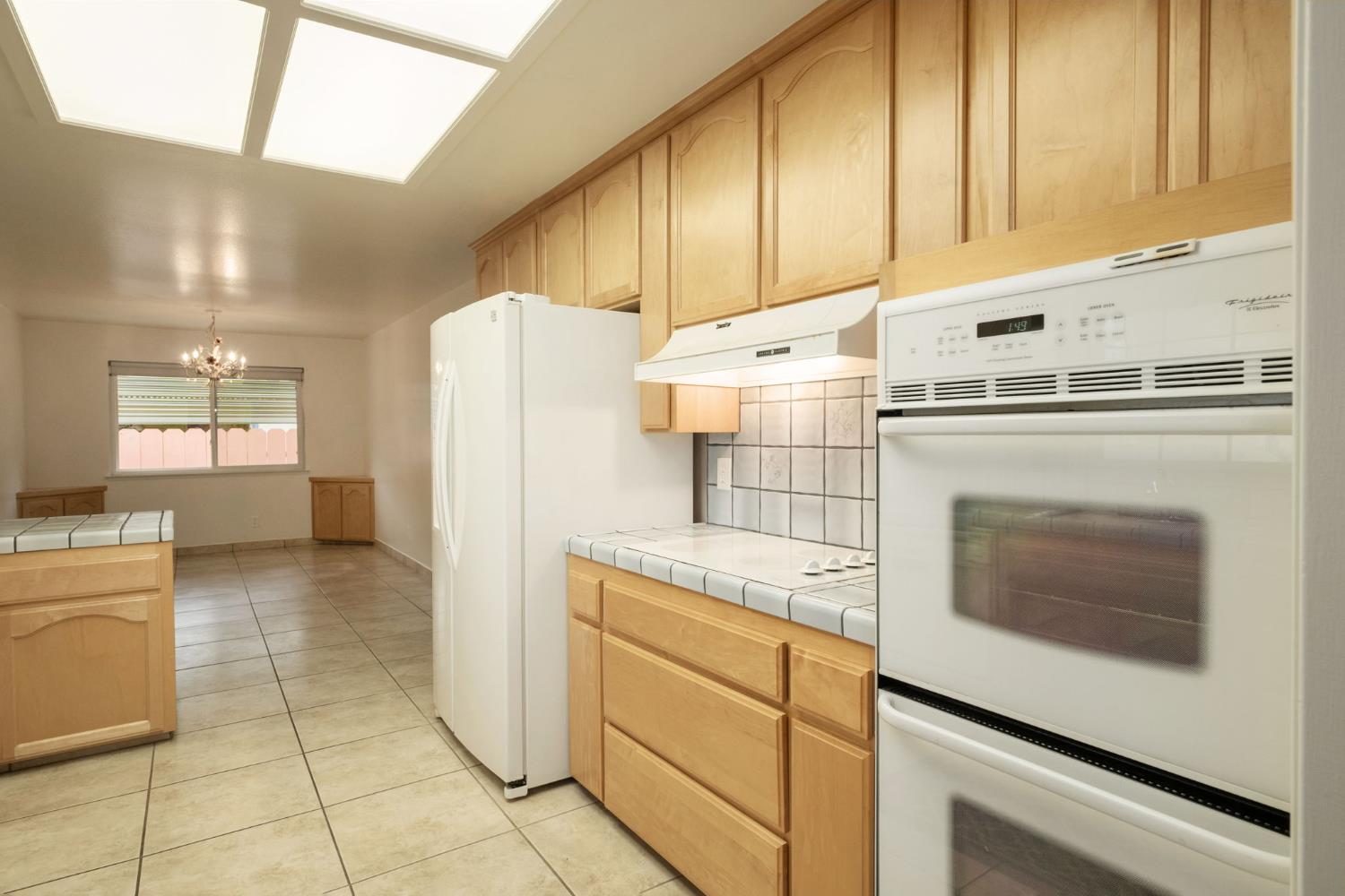 1646 W Paul Ave, Fresno, CA 93711