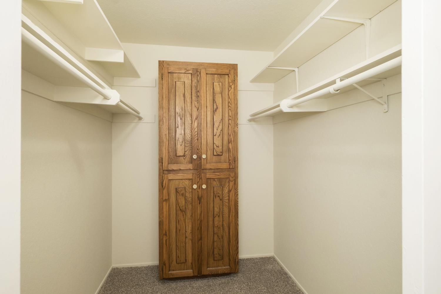 1646 W Paul Ave, Fresno, CA 93711