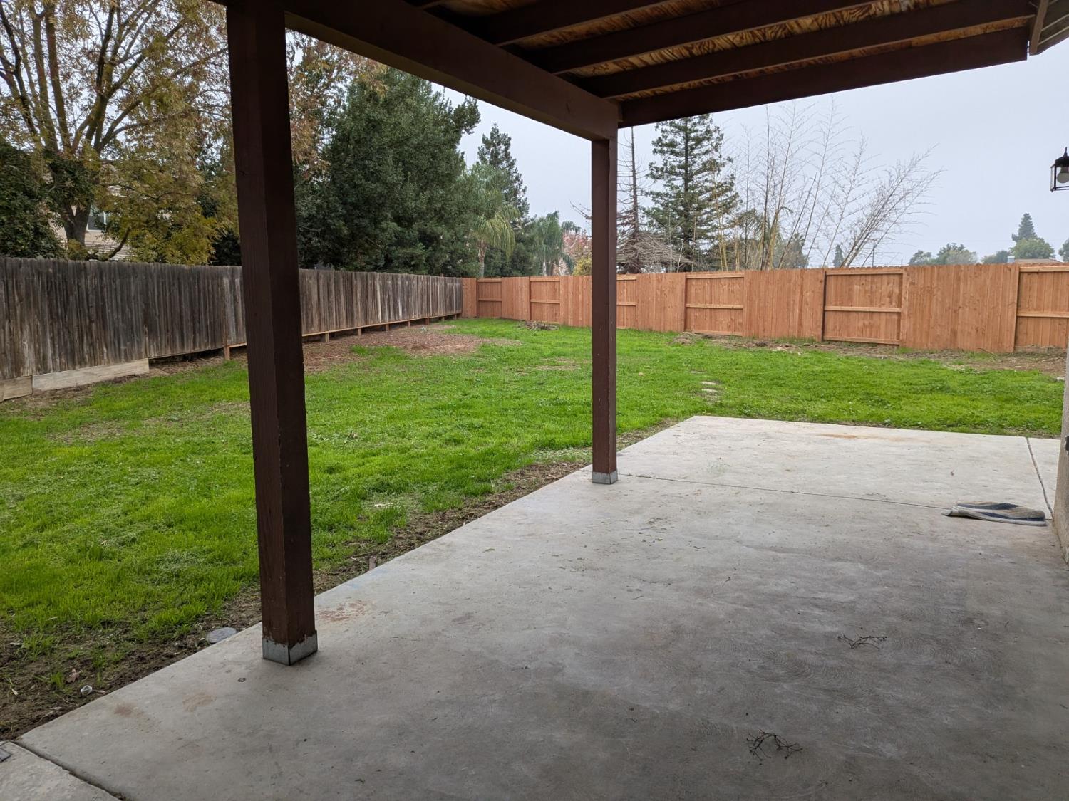 2485 S Manila Ave, Fresno, CA 93727