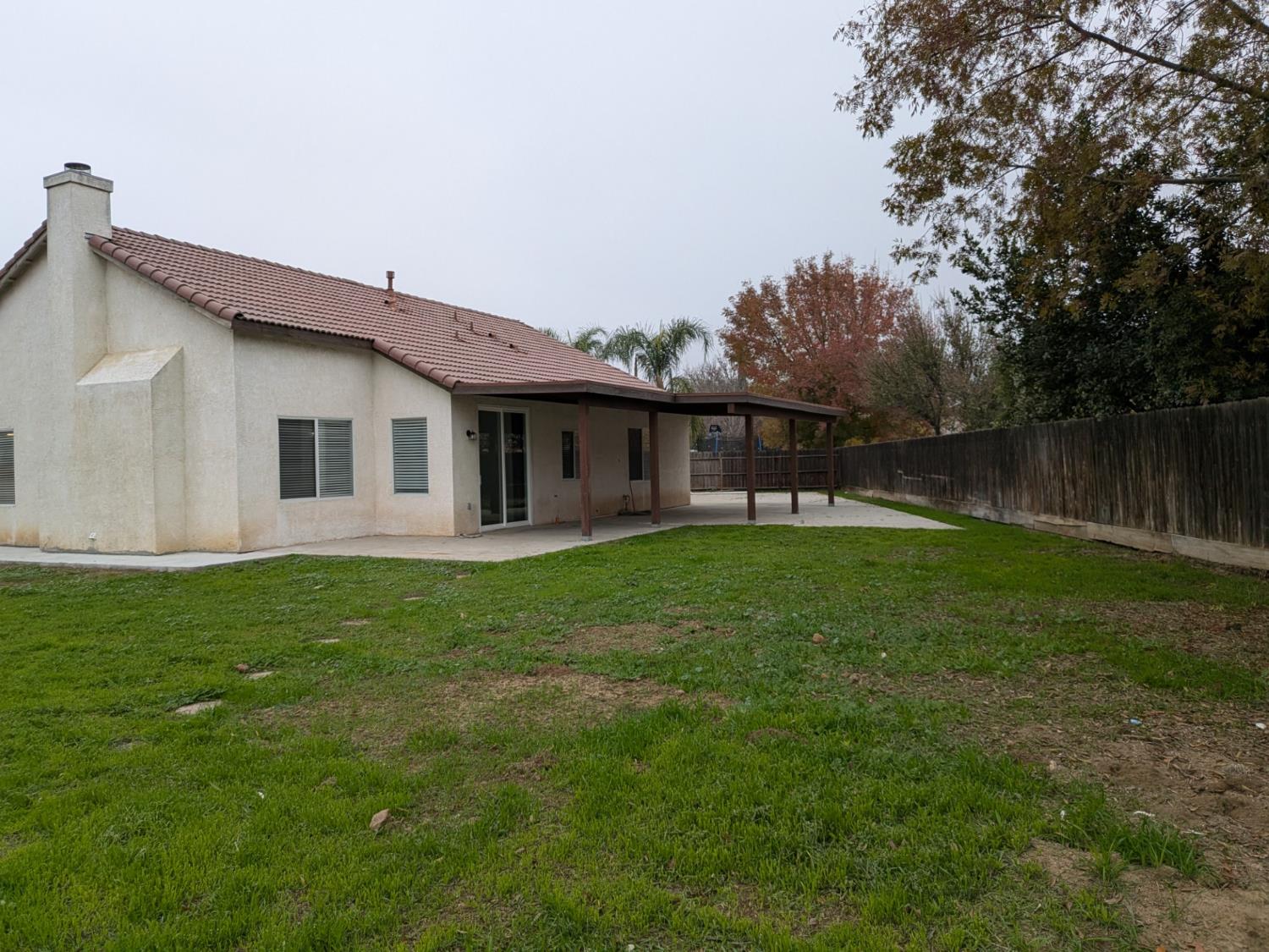 2485 S Manila Ave, Fresno, CA 93727