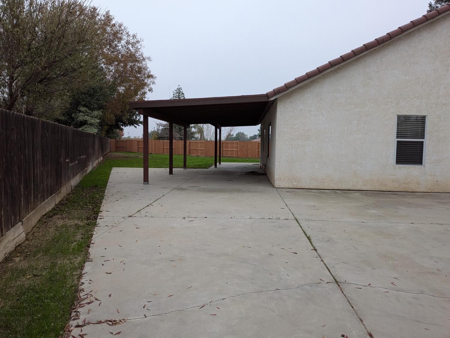 2485 S Manila Ave, Fresno, CA 93727