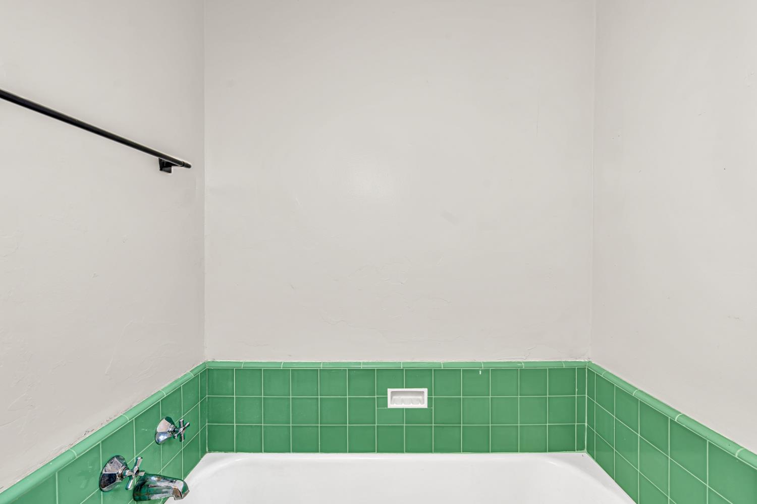 2246 W Hammond Ave, Fresno, CA 93728