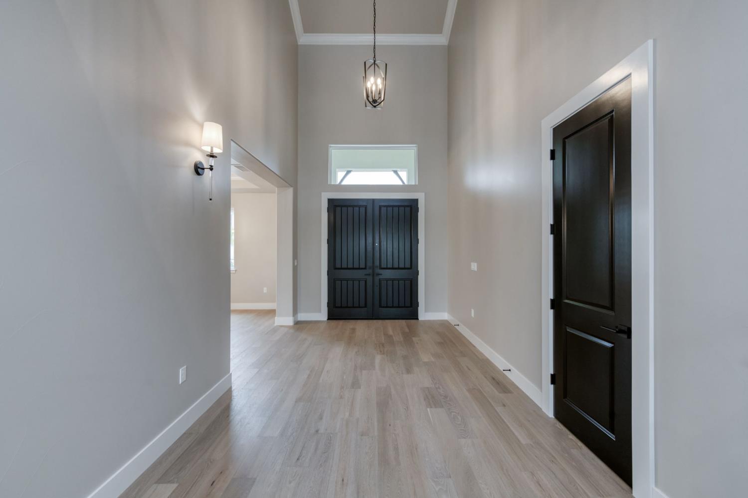 11574 N Range View Dr, Fresno, CA 93730