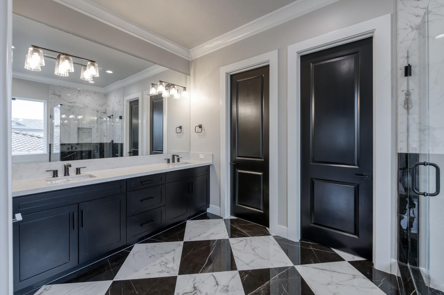 11574 N Range View Dr, Fresno, CA 93730