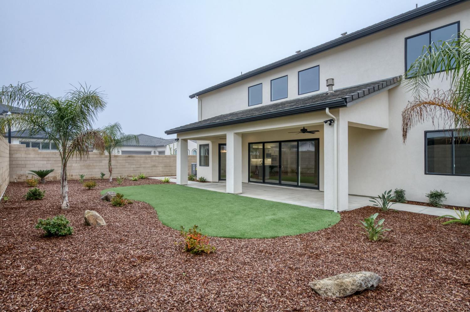 11574 N Range View Dr, Fresno, CA 93730