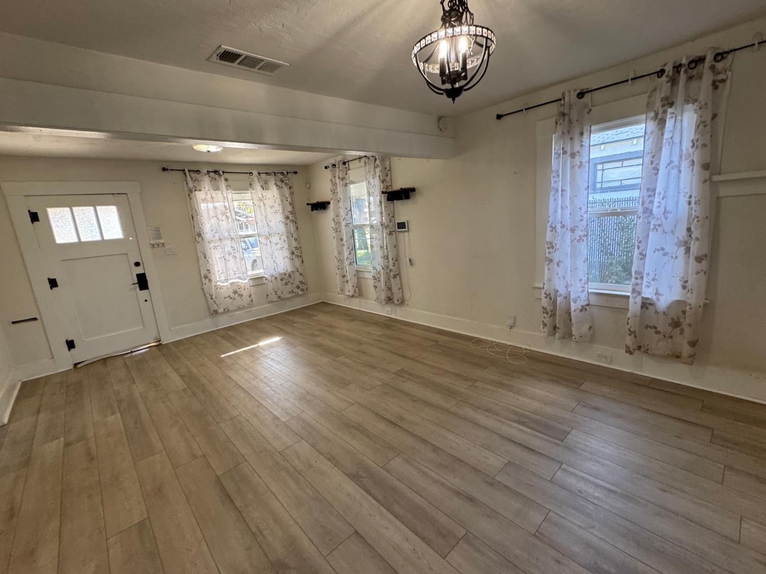 3459 E Lowe Ave, Fresno, CA 93702