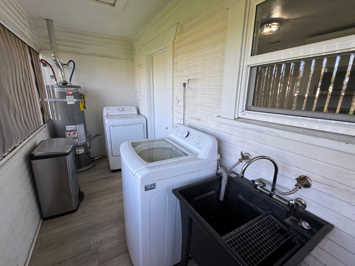 3459 E Lowe Ave, Fresno, CA 93702