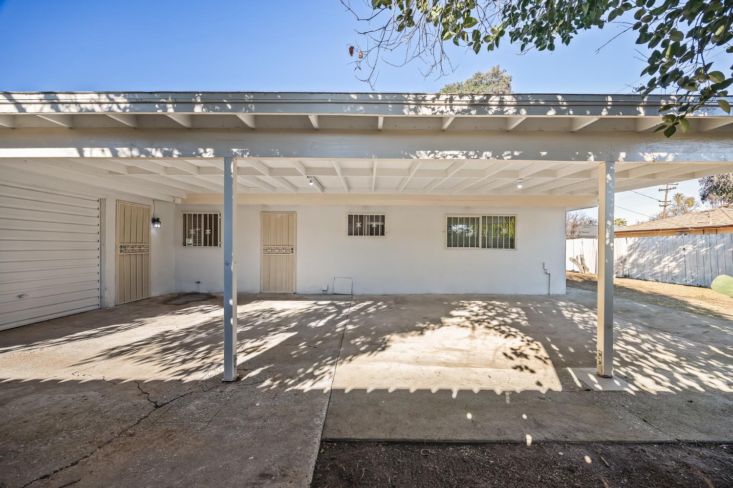 2695 S Tupman Ave, Fresno, CA 93706