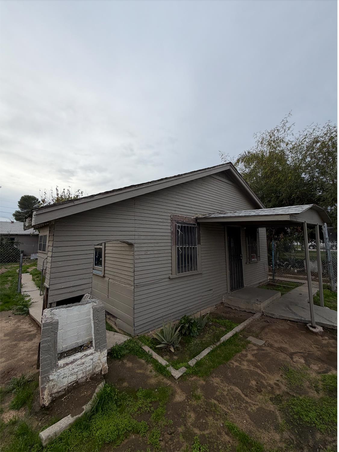 2510 S Cedar Ave, Fresno, CA 93725
