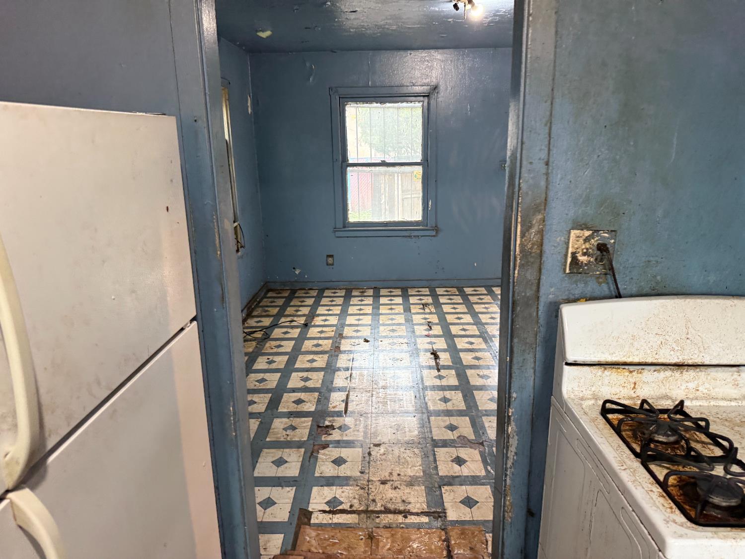 2510 S Cedar Ave, Fresno, CA 93725