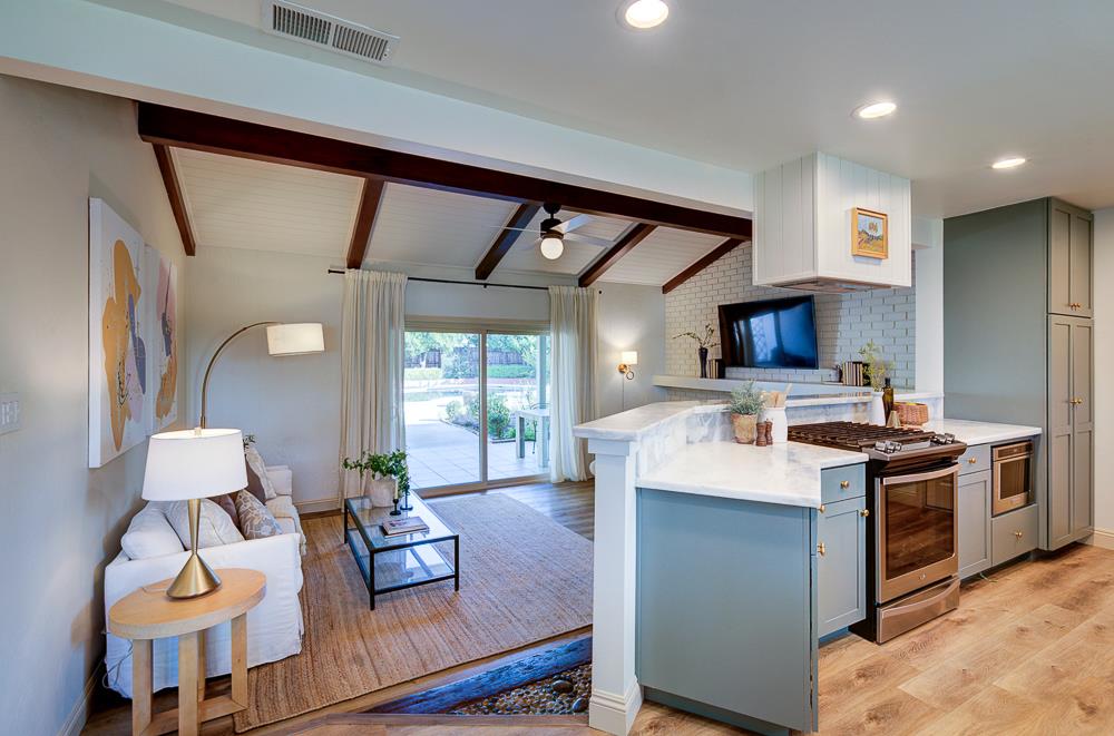 6040 N Wilson Ave, Fresno, CA 93704