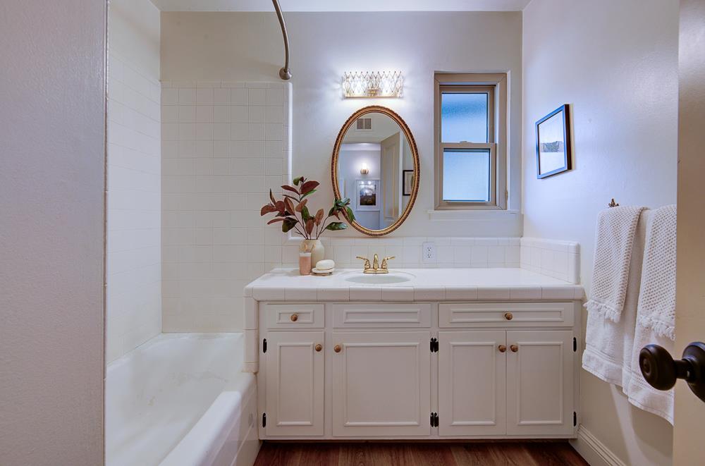 6040 N Wilson Ave, Fresno, CA 93704