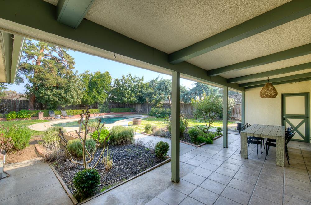 6040 N Wilson Ave, Fresno, CA 93704