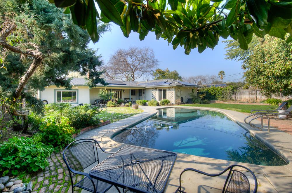 6040 N Wilson Ave, Fresno, CA 93704