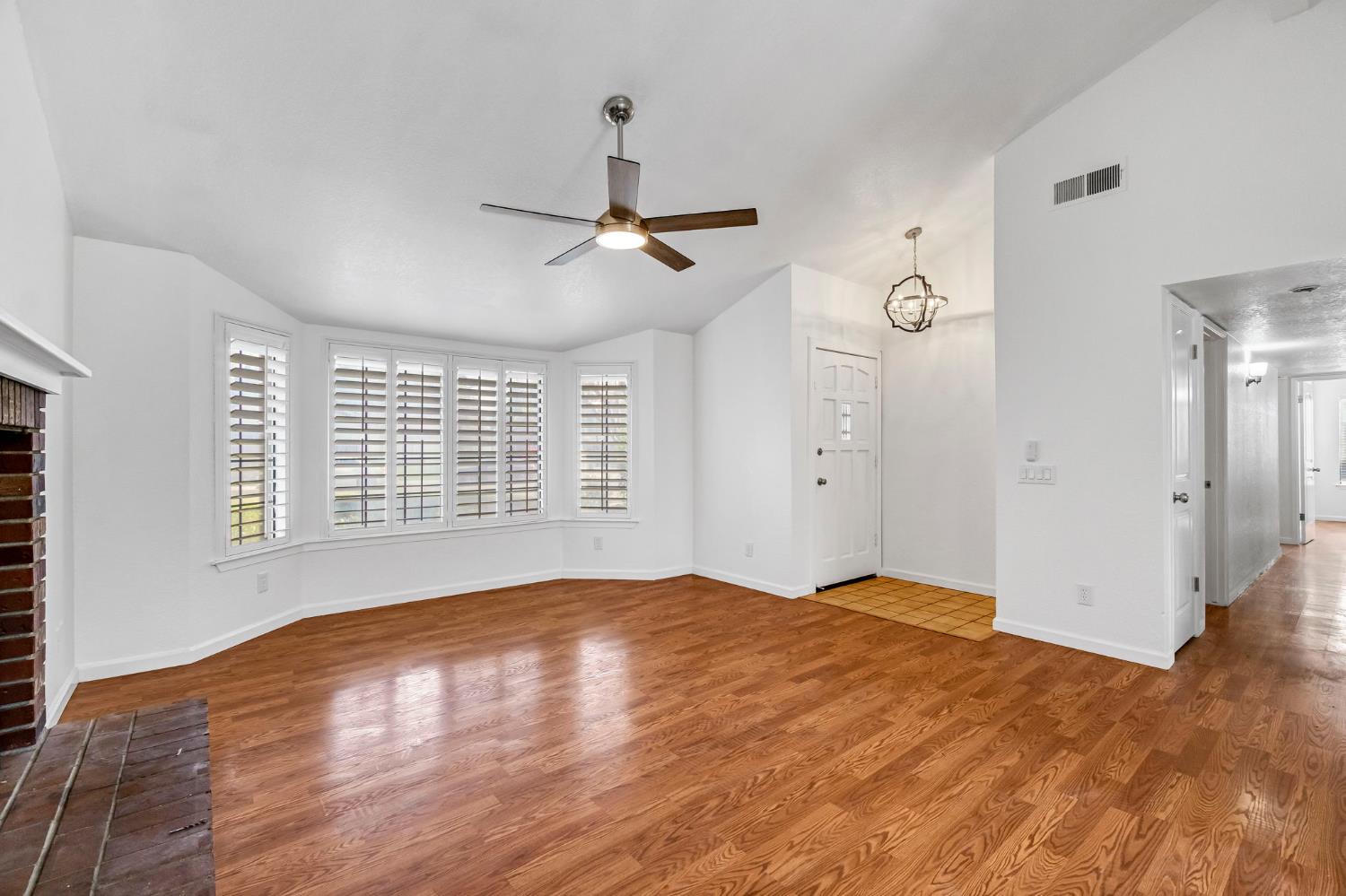 6459 N Hanover Ave, Fresno, CA 93722