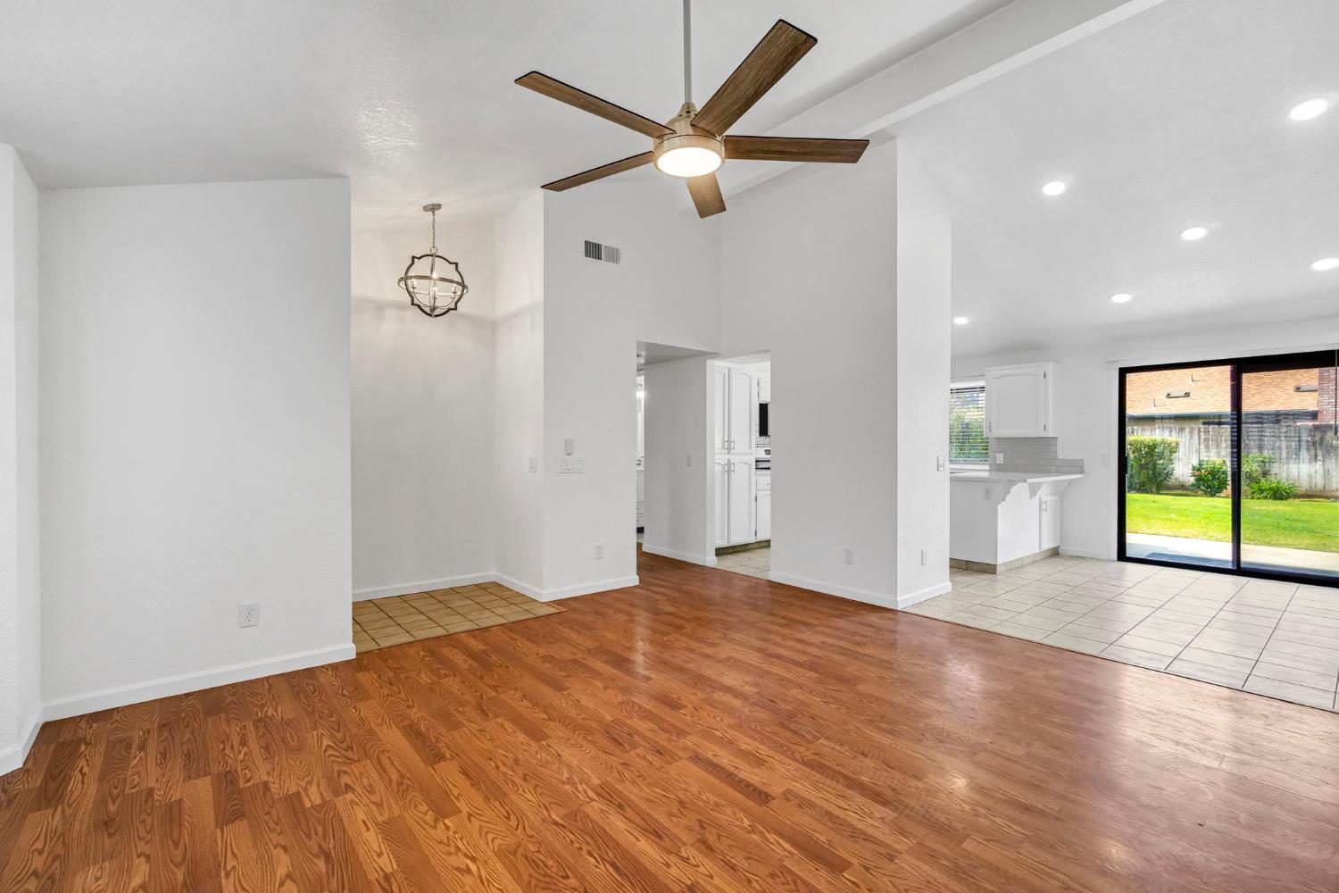 6459 N Hanover Ave, Fresno, CA 93722