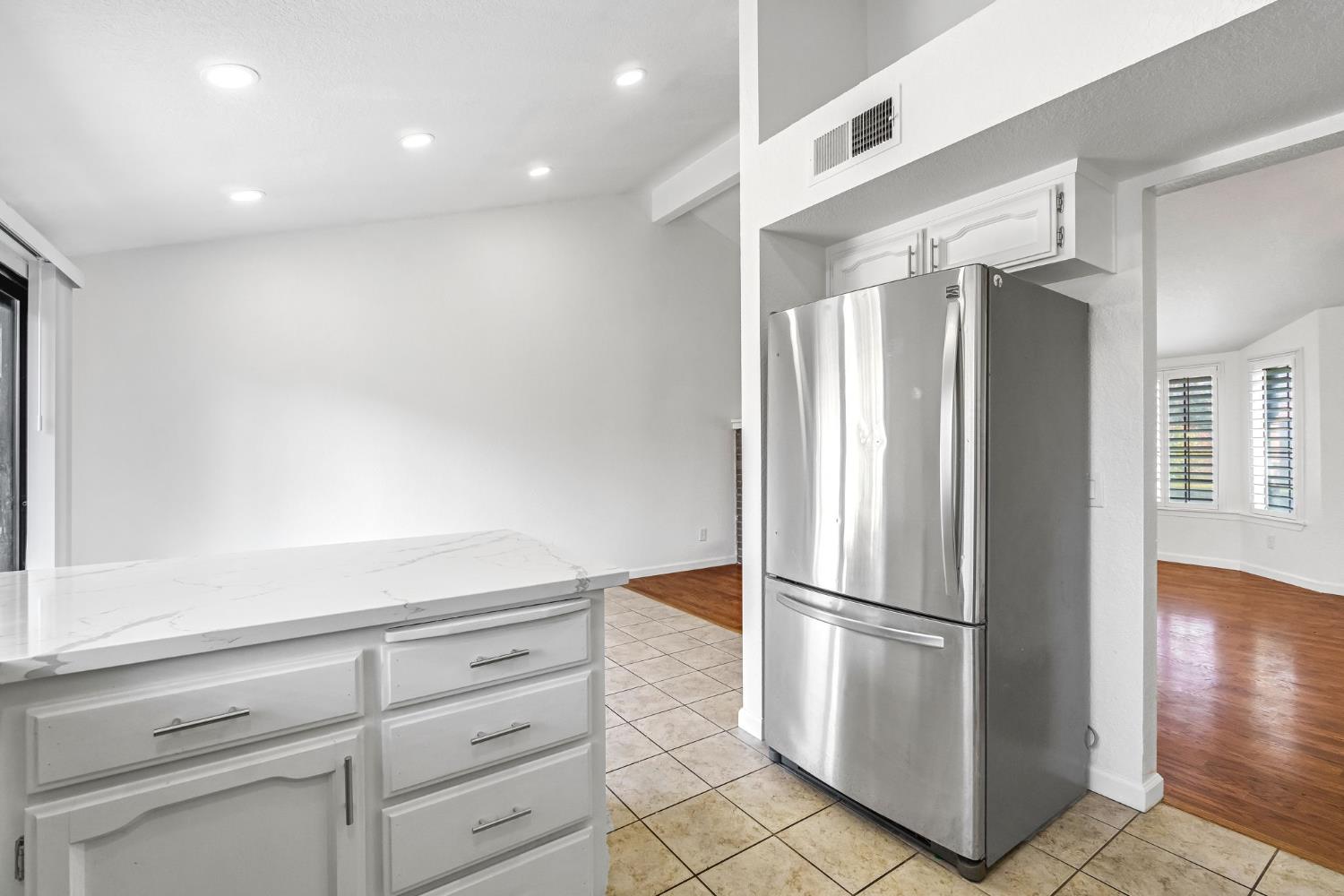 6459 N Hanover Ave, Fresno, CA 93722