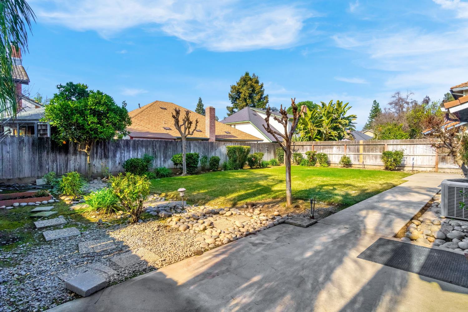 6459 N Hanover Ave, Fresno, CA 93722