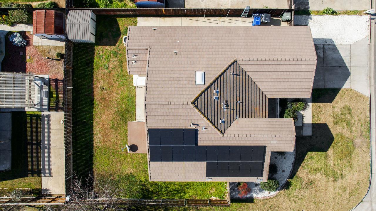 2417 E Omaha Ave, Fresno, CA 93720