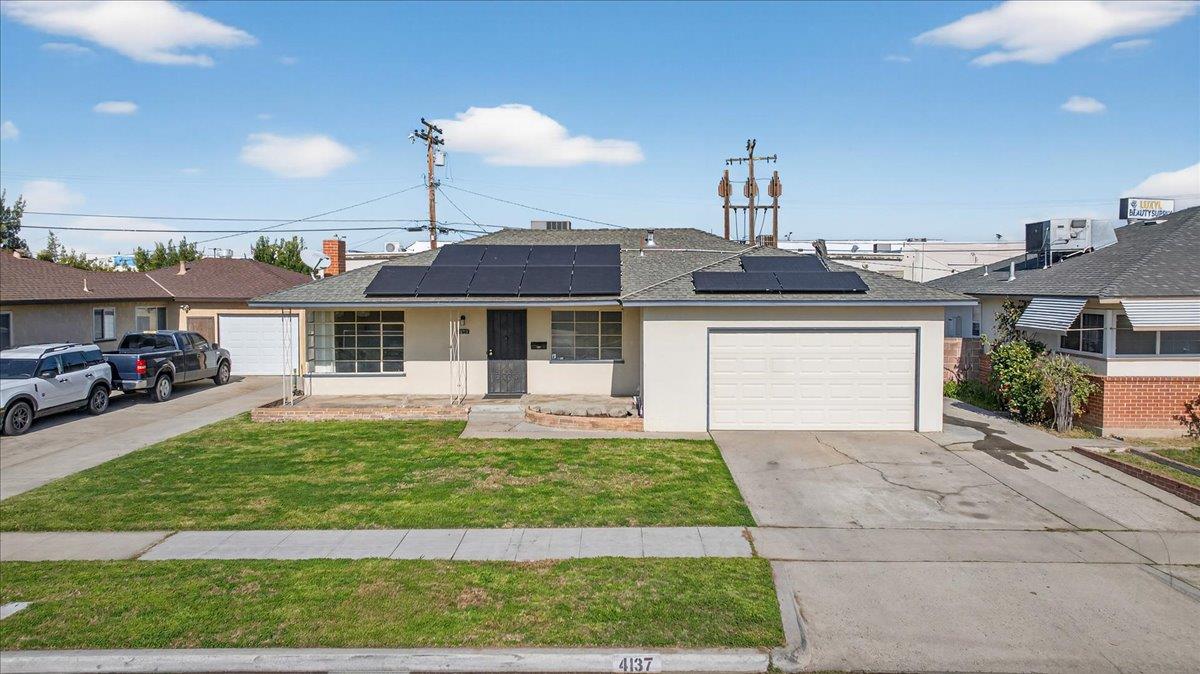 4137 E Cornell Ave, Fresno, CA 93703