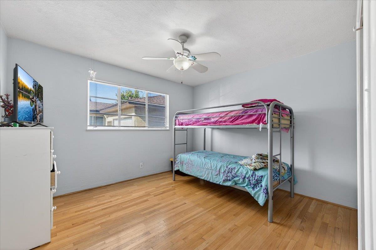 4137 E Cornell Ave, Fresno, CA 93703