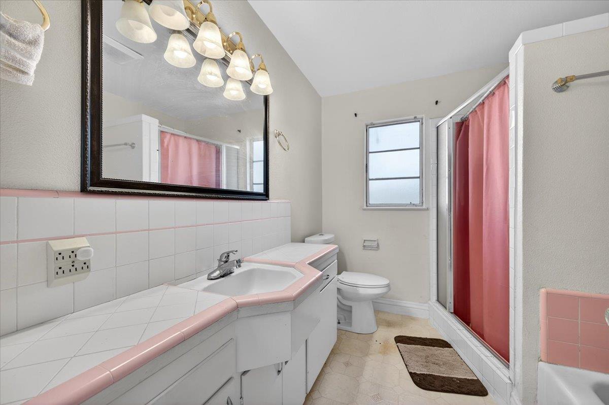 4137 E Cornell Ave, Fresno, CA 93703