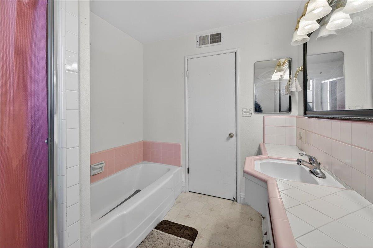 4137 E Cornell Ave, Fresno, CA 93703