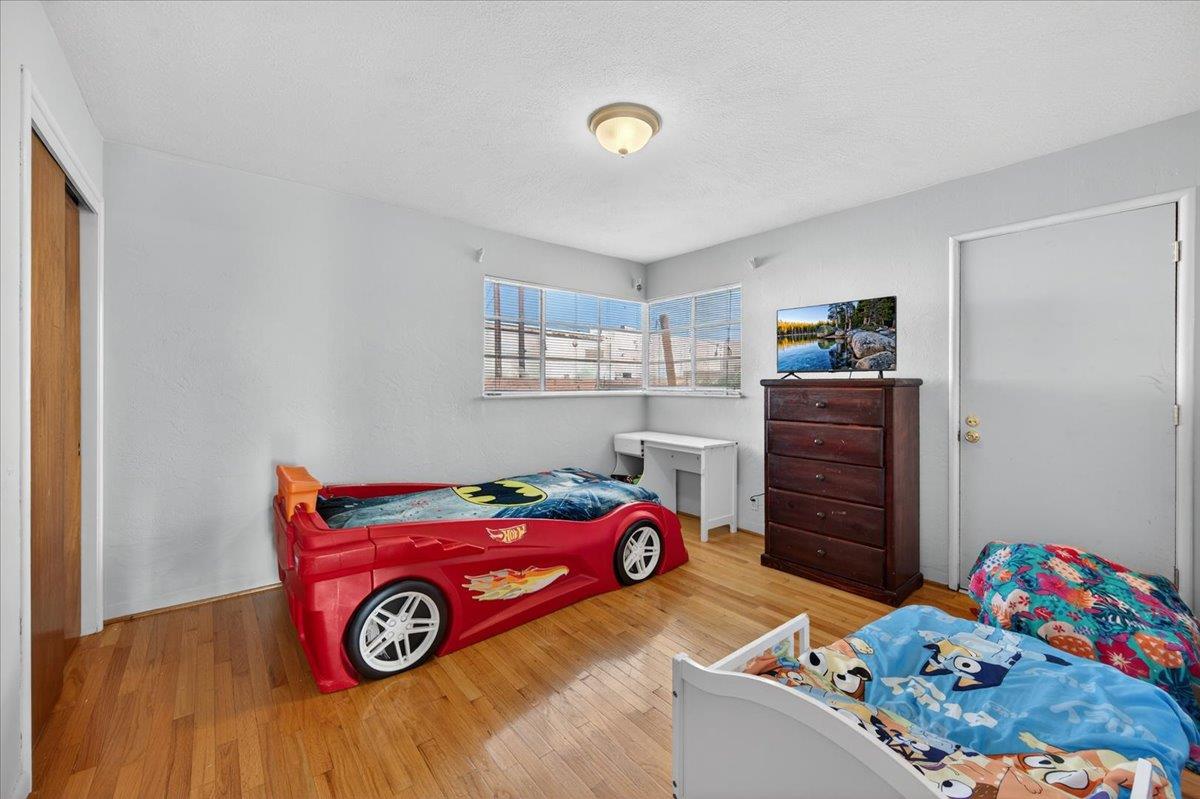 4137 E Cornell Ave, Fresno, CA 93703