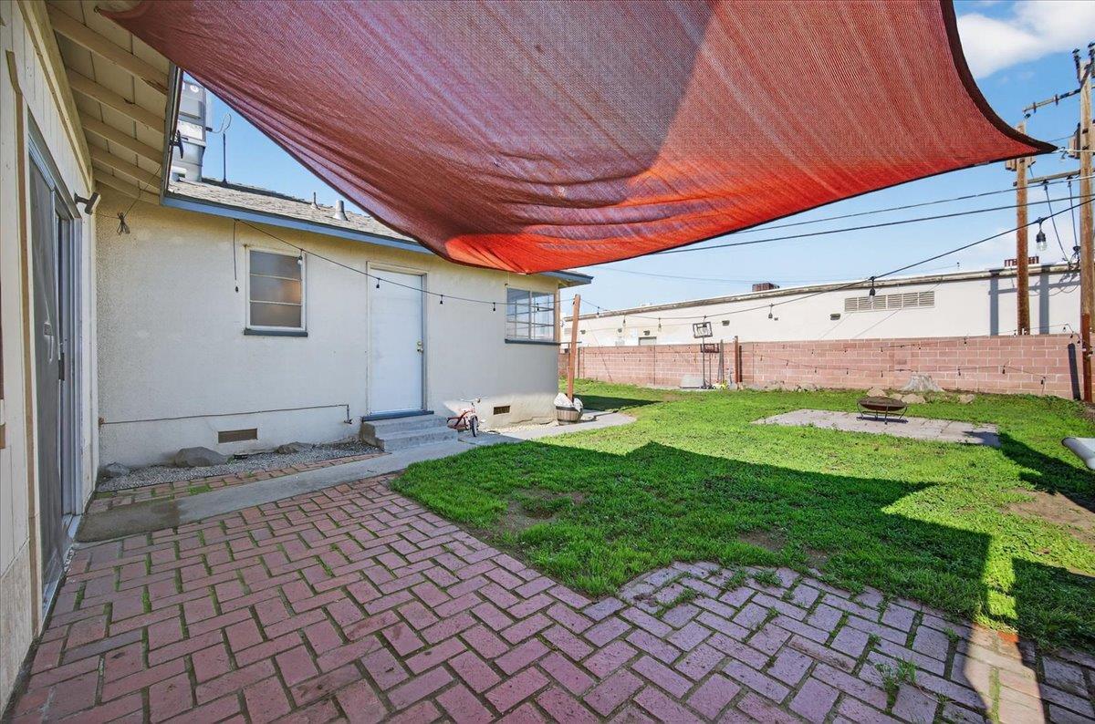 4137 E Cornell Ave, Fresno, CA 93703