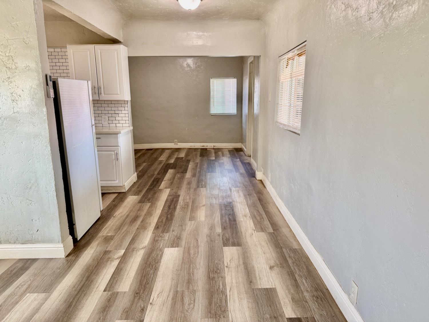 2416 S Cedar Ave, Fresno, CA 93725