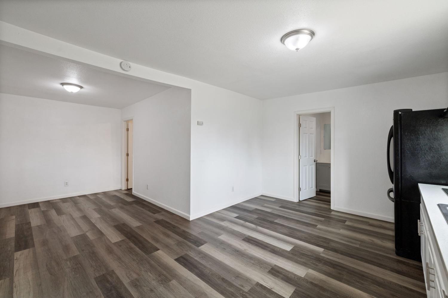 2416 S Cedar Ave, Fresno, CA 93725