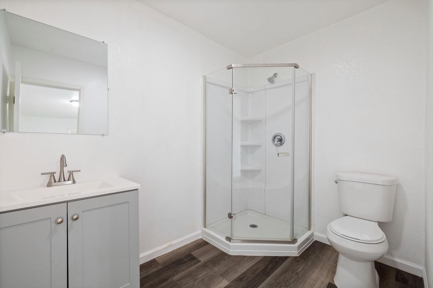 2416 S Cedar Ave, Fresno, CA 93725