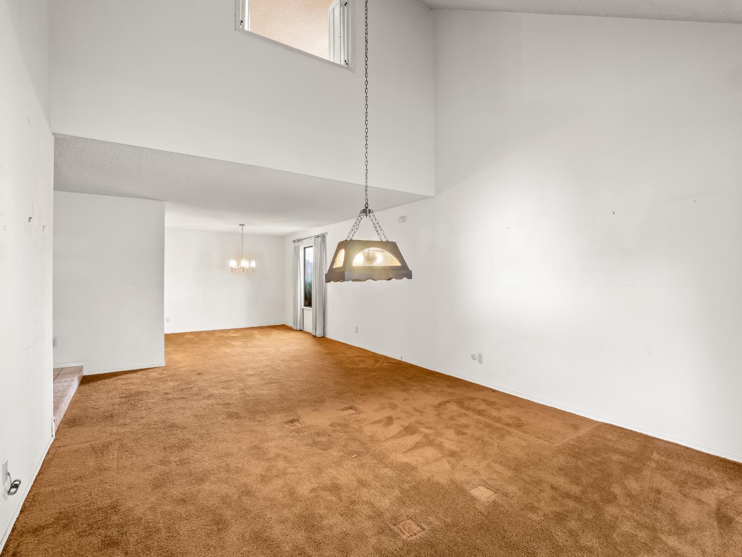 8020 N Angus St, Fresno, CA 93720