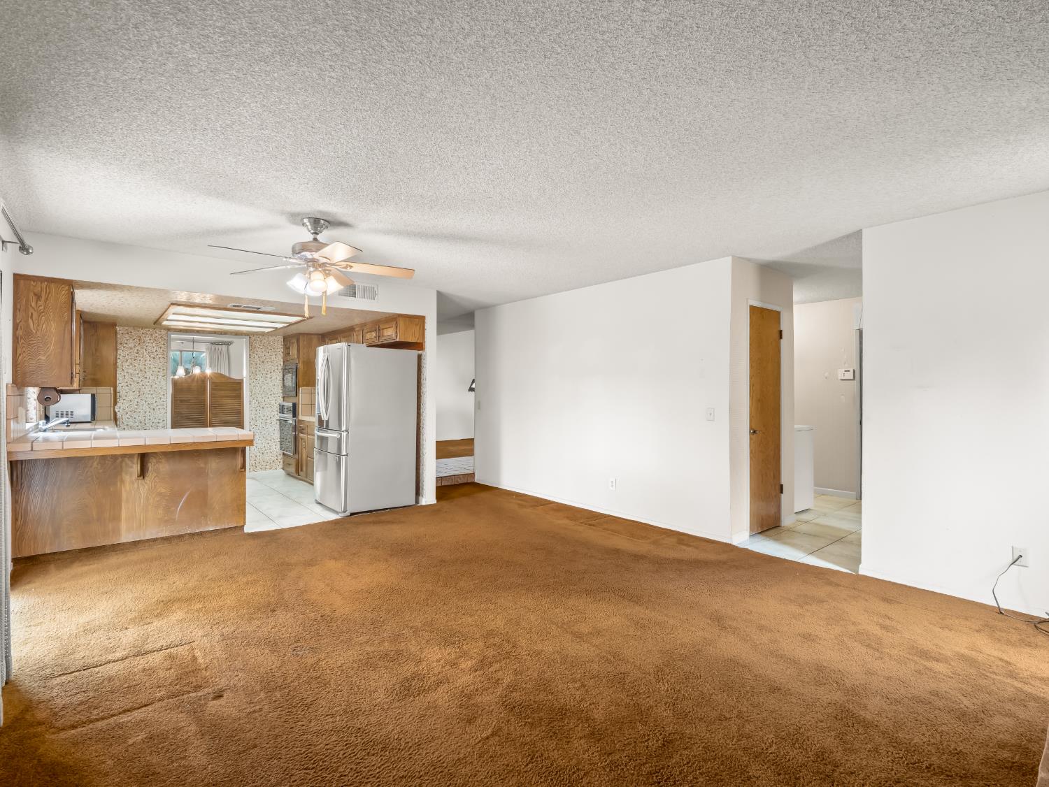 8020 N Angus St, Fresno, CA 93720